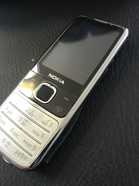 Nokia 6700 zin 100% chính hãng bảo hành 6 tháng