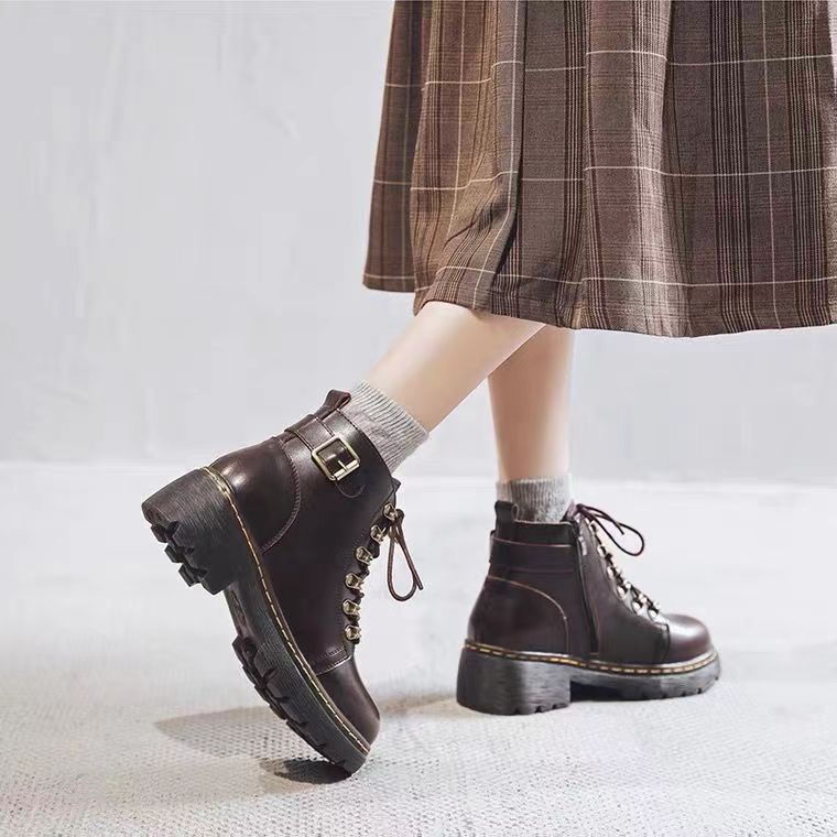 Bốt Nữ Giày Bốt Đinh Tán Bánh Mì 4 Phân Kéo Khoá Phong Cách Nhật Bản