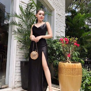 ĐẦM BODY 2 DÂY CỔ ĐỔ XẺ ĐÙI