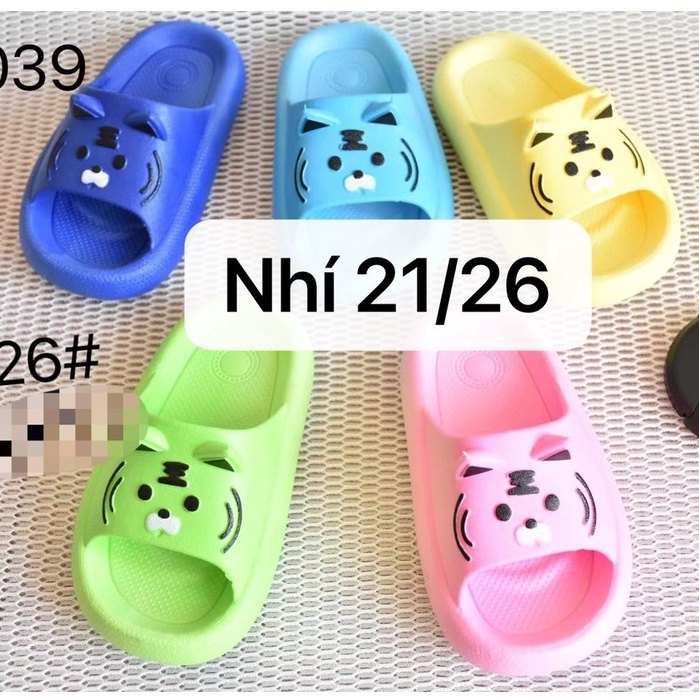 (SIZE NHÍ 21/25) DÉP LÊ ĐÚC DẺO GẤU TẬP ĐI CHO BÉ