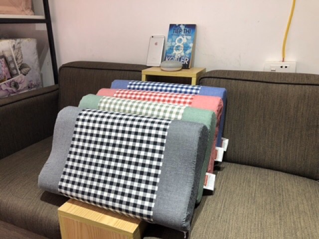 Gối cao su non người lớn loại 1 hàng đẹp màu ngẫu nhiên