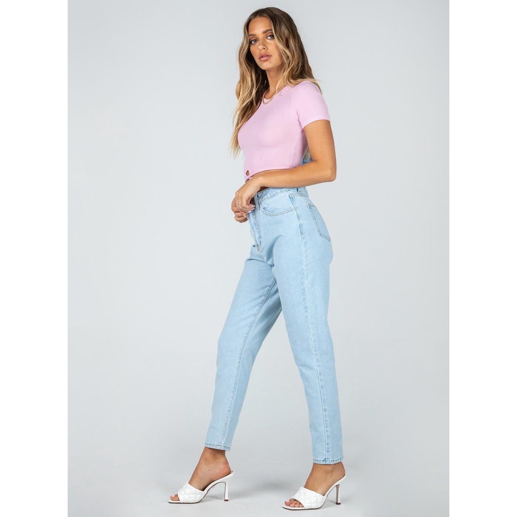 Quần Mom Jeans Nữ Lưng Cao Màu Xanh Sáng M-01
