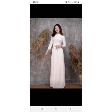 Áo dài trắng học sinh.