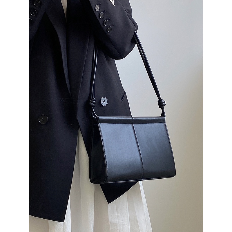 Túi Đeo Chéo Dáng Vuông Nhỏ Thiết Kế Mới Cao Cấp Thời Trang Cho Nữ