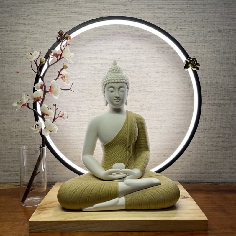 Tôn tượng Phật Thích Ca  gốm tử sa và Đèn Led