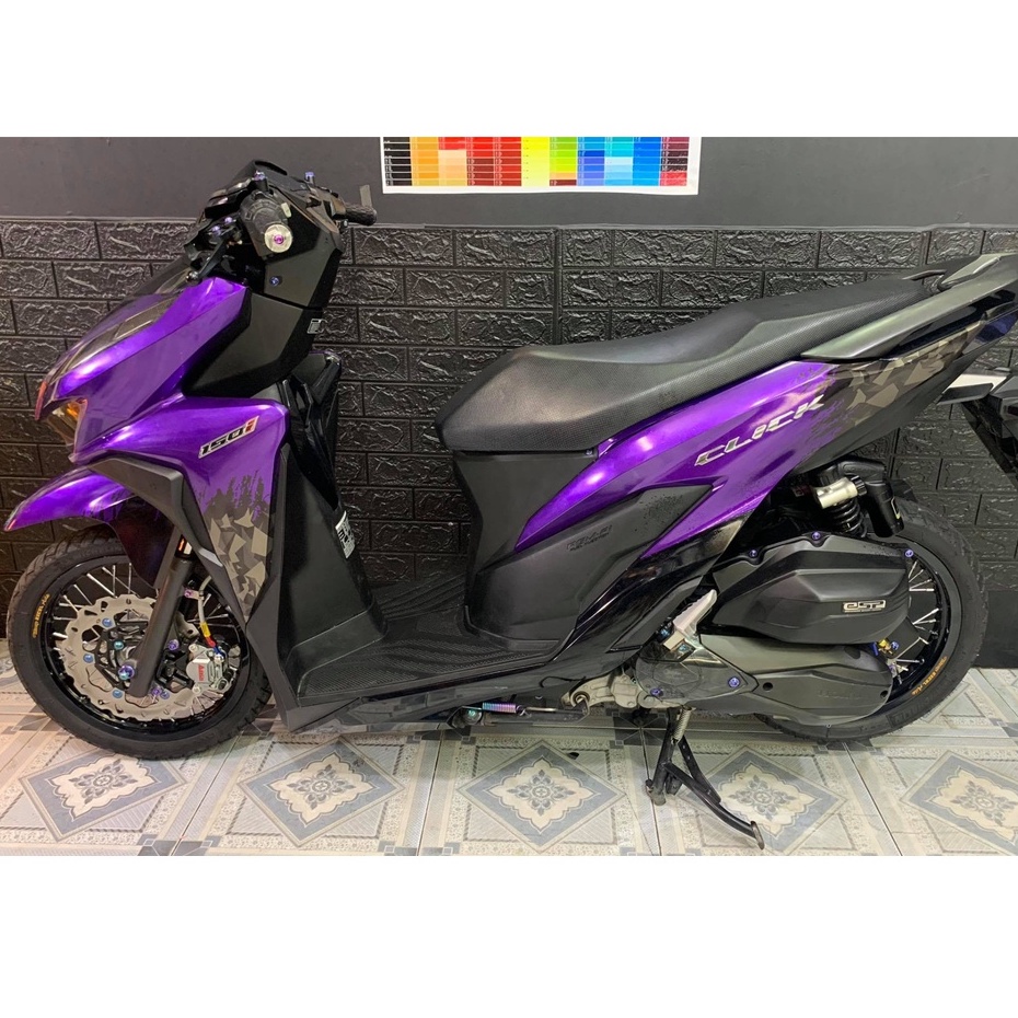 Tem trùm Vario Click lập thể