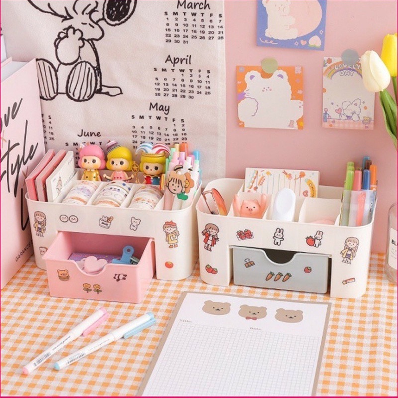 Khay đựng mĩ phẩm nhiều ngăn có sticker dễ thương - Kệ nhựa đựng mỹ phẩm nhiều ngăn có ngăn kéo decor bàn trang điểm