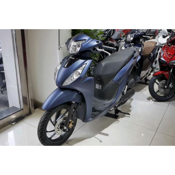 Ốp trên mặt nạ vision 2021 honda
