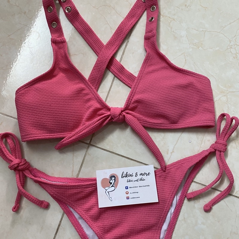 [BKN736] &lt;ÂU&gt; SET BIKINI HỒNG NƠ NGỰC VẢI VÂN