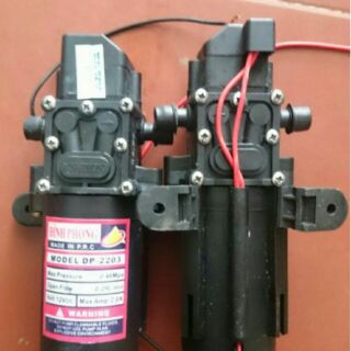 Compo 1 máy bơm cao áp mini 12v và 1 nguồn từ 220v ra 12v