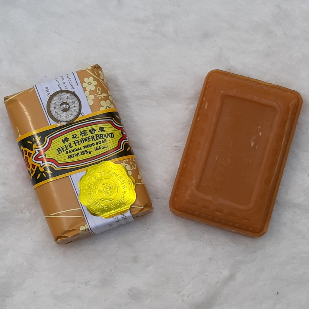 Lốc 4 Xà Bông Trầm Con Ong Bee &amp; Flower Brand