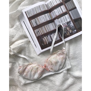 Áo ngực trắng phối ren hồng nhạt 2hand