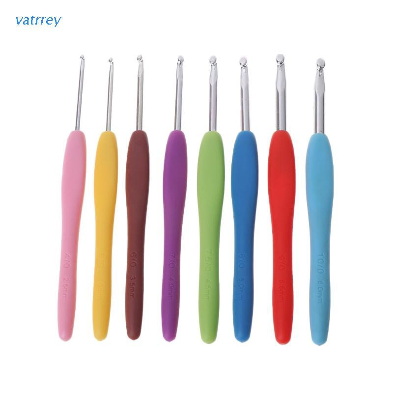 Bộ 8 kim móc len 2.5-6mm với tay cầm bằng cao su chất lượng cao tiện lợi