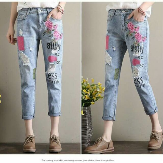 Quần jeans họa tiết độc lạ