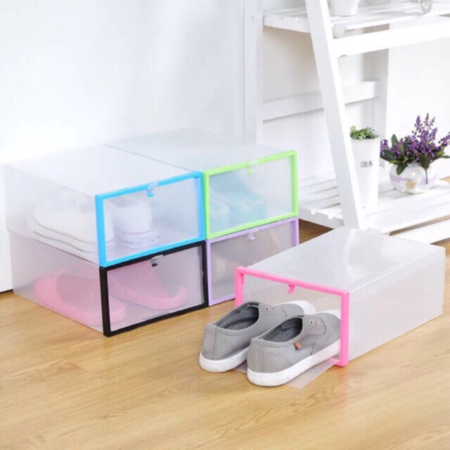 Hộp nhựa đựng giày