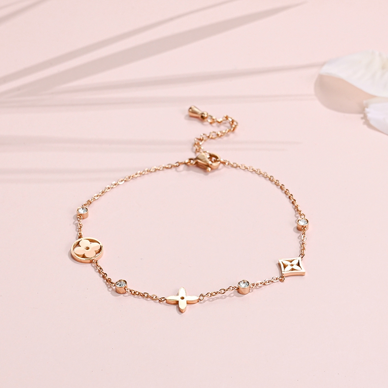 Vòng Đeo Tay Ba Lá May Mắn Bằng Thép Không Gỉ Mạ Vàng 18K Đính Kim Cương Thời Trang