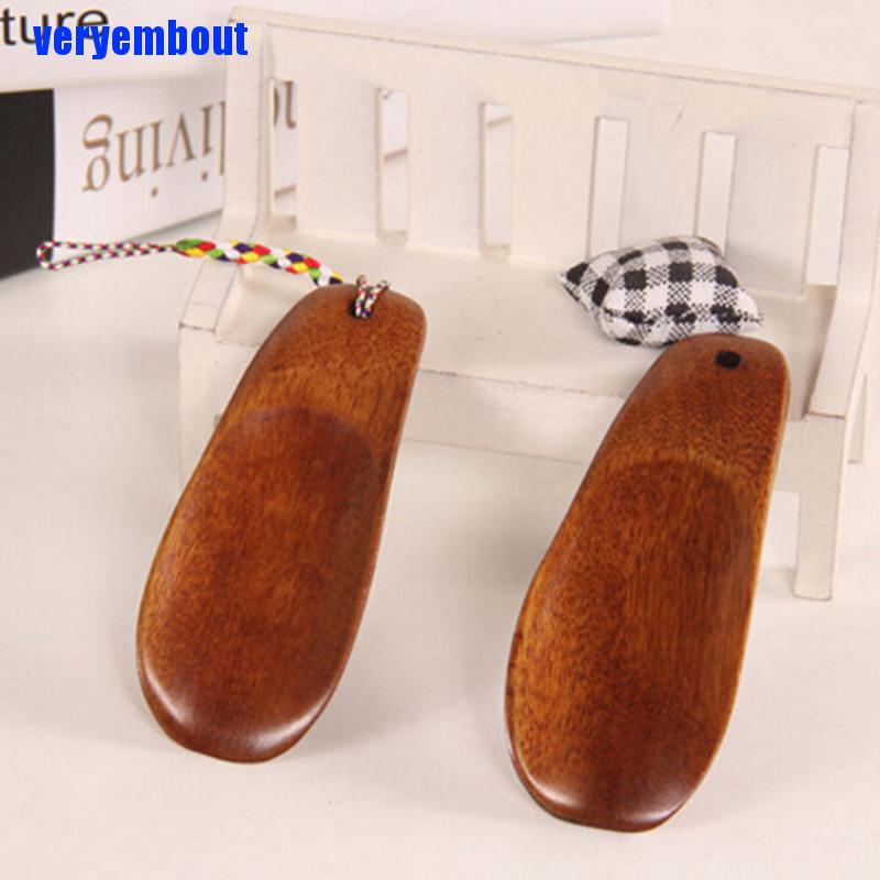 1 Chiếc Dụng Cụ Hỗ Trợ Mang Giày Bằng Gỗ Tự Nhiên