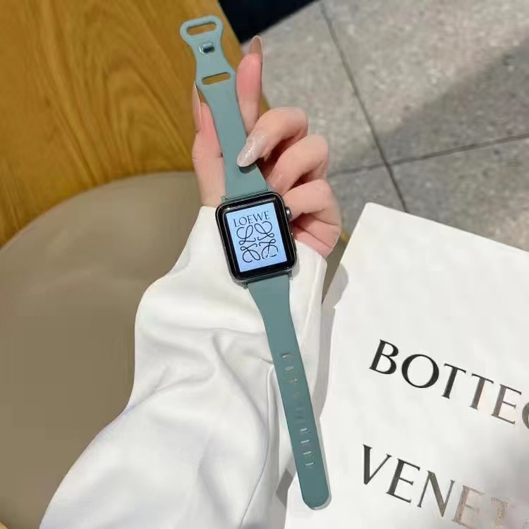 Dây Đeo Tay Bằng Silicone Thoáng Khí 2022 Cho Apple Watch 49mm 41mm 45mm 44mm 40mm 42mm 38mm 44mm i-Watch ultra 7 6 5 4 3 2 1 se