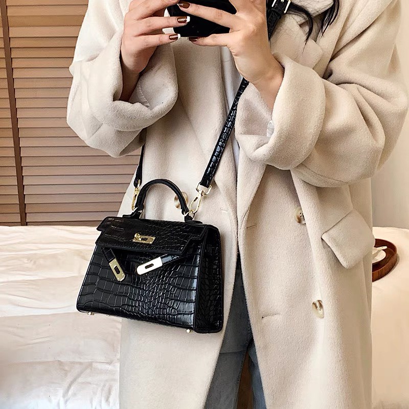 Túi xách đeo chéo nữ thời trang giá rẻ đẹp đi chơi phong cách hàn quốc dễ thương cute DC126