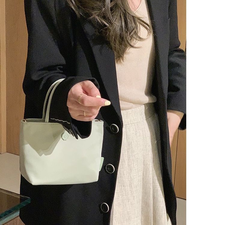 Túi Đeo Chéo mini Bằng Nylon Phong Cách Mới Dễ Phối Đồ