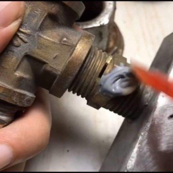 Combo 2 Cái Keo hàn gắn sắt, thép, kim loại X2000 đa năng siêu chắc Nhật Bản