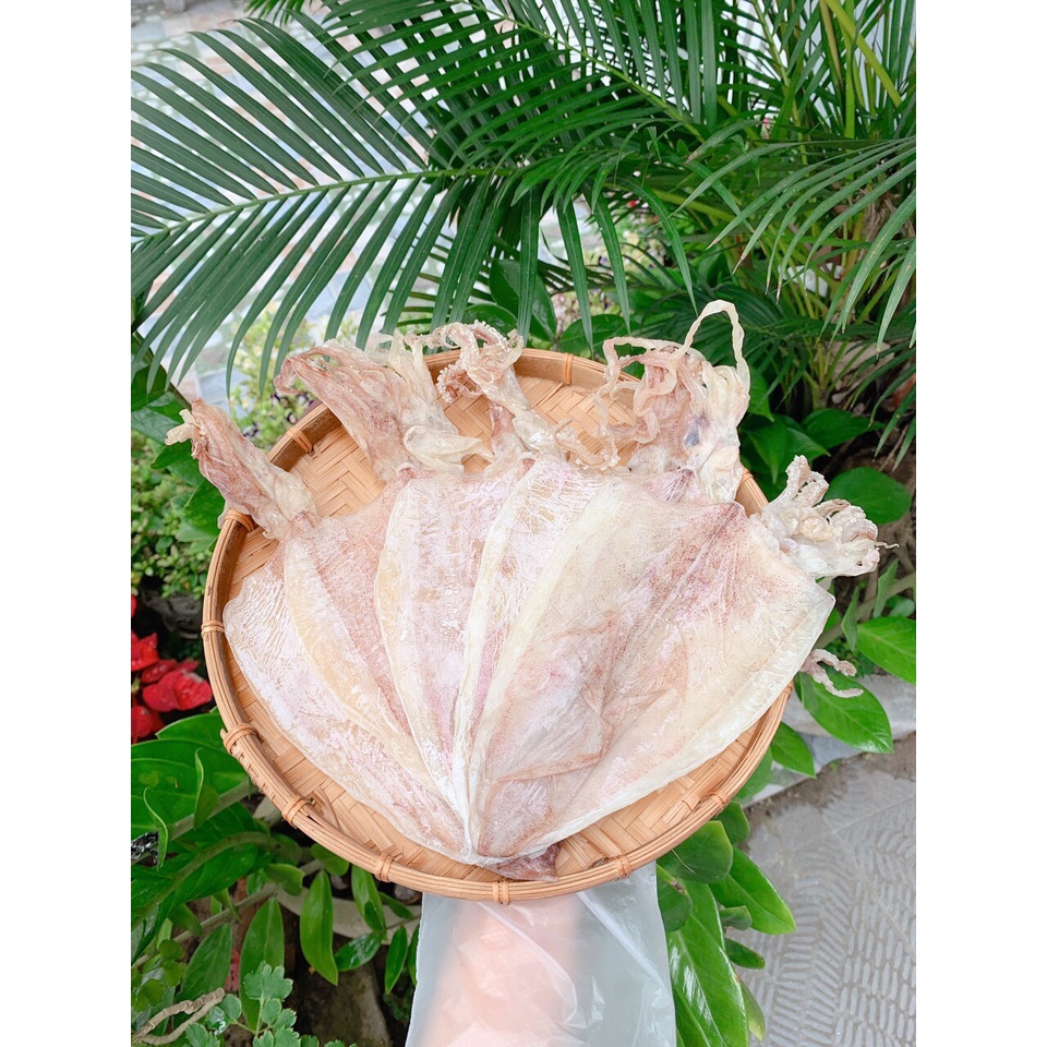 Mực khô size trung M1( 18-20 con/ 1kg) mình dày ngọt thịt, không phun xịt hóa chất phân loại 250gr