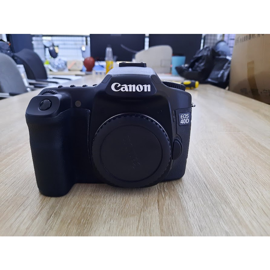 Body máy ảnh Canon 40D mới 99% kèm pin, sạc, dây đeo