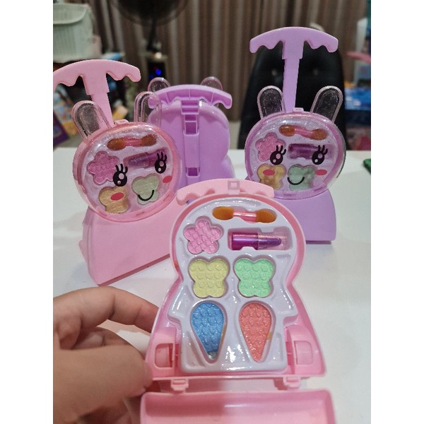 Vali make up cho búp bê và vali đựng đồ sz 17cm hoặc vali đựng phụ kiện.