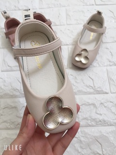 Búp bê siêu mềm êm chân bé gái