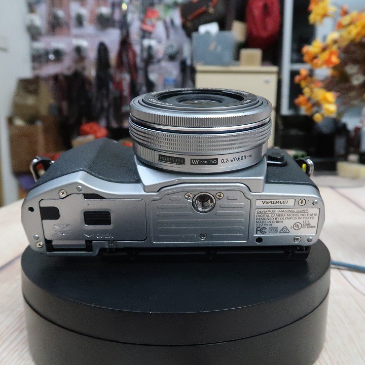 Máy ảnh Olympus OM-D E-M10 mark I kèm ống kính zuiko 14-42