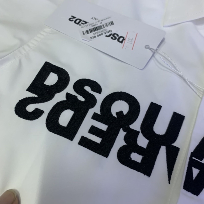 Áo Sơ mi nam trắng hoạ tiết chữ thêu ngược DSQ chỉ nổi SM55