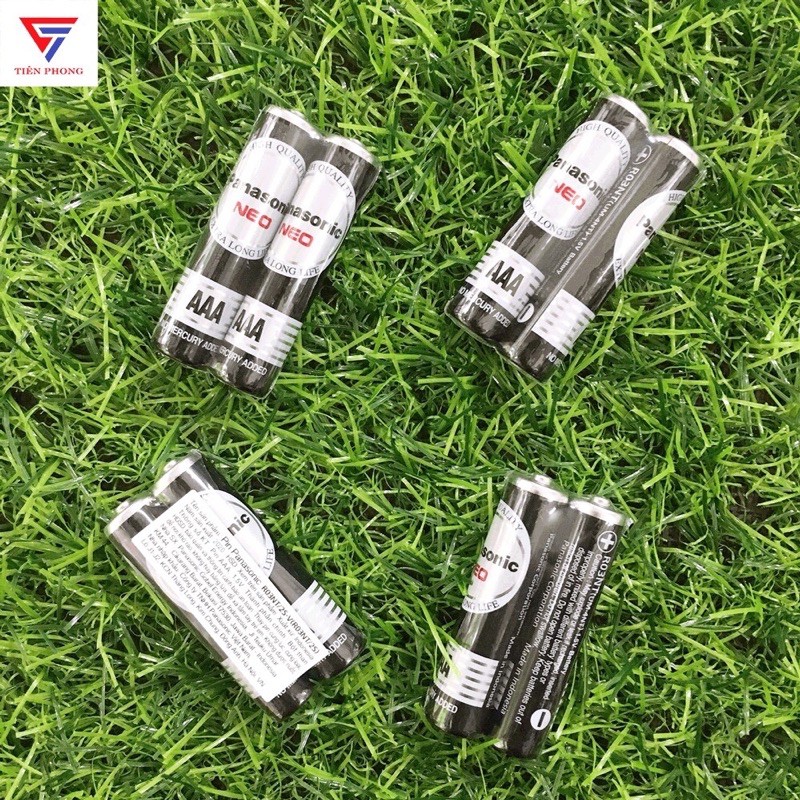 Một đôi pin đũa aaa