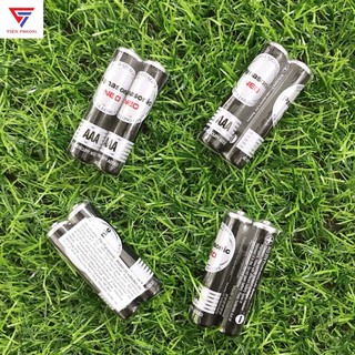 Một đôi pin đũa aaa