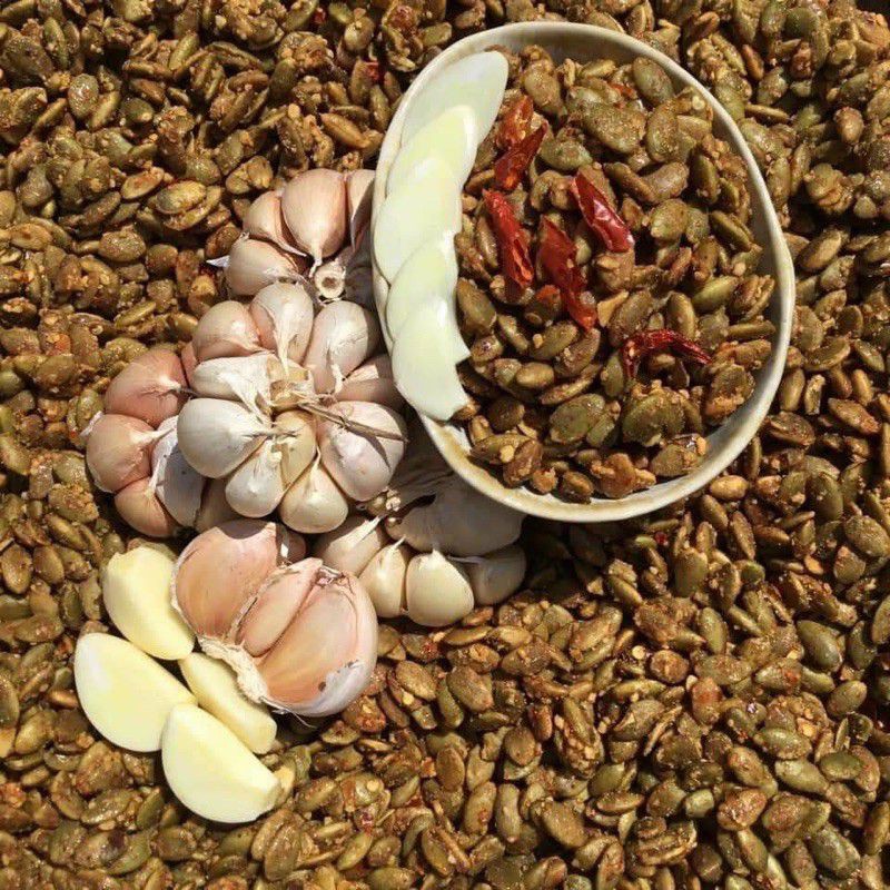 hủ Pet-300gr hạt bí rang tỏi ớt
