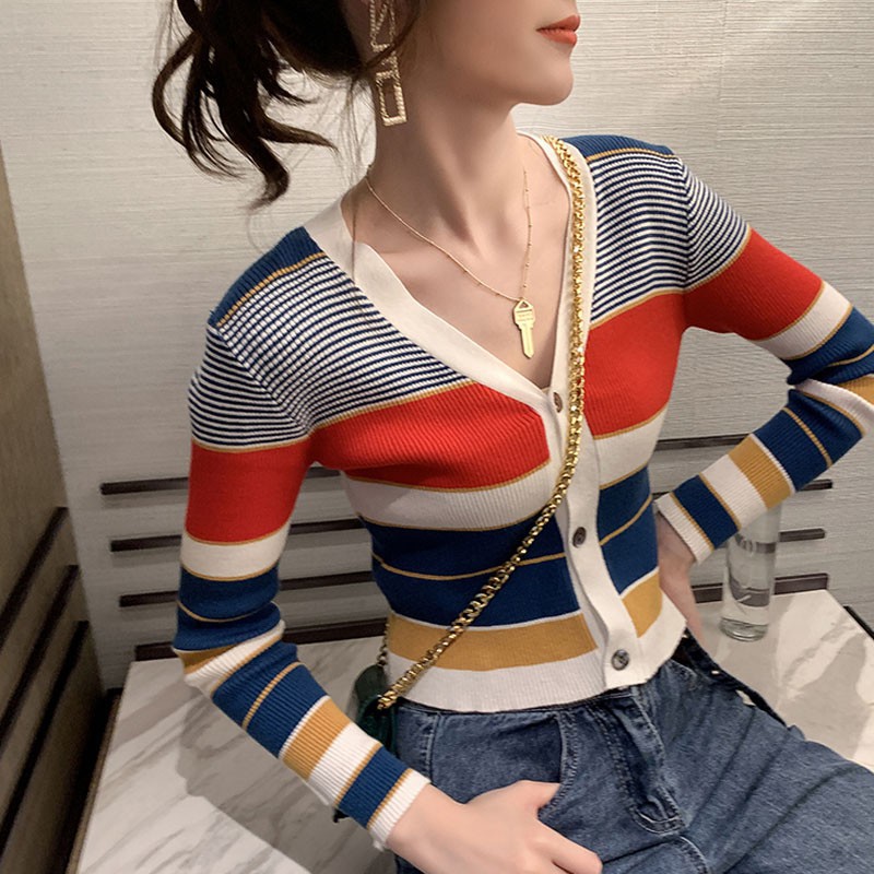 Áo khoác Cardigan hoạ tiết kẻ sọc phối nút thiết kế dáng rộng thoải mái