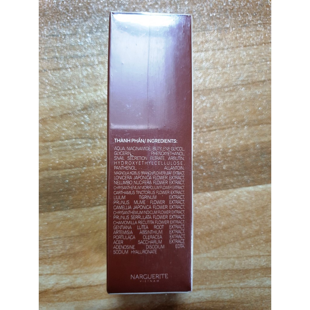 Serum dưỡng trắng tái tạo da Ốc Thanh Vân