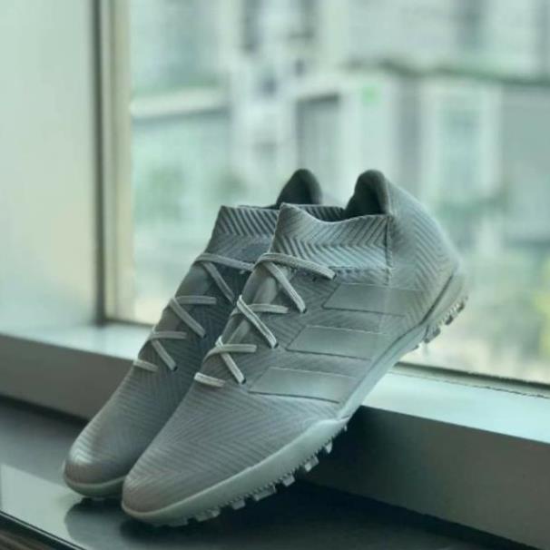 Giày đá bóng nemeziz tf LO()1 🕸️