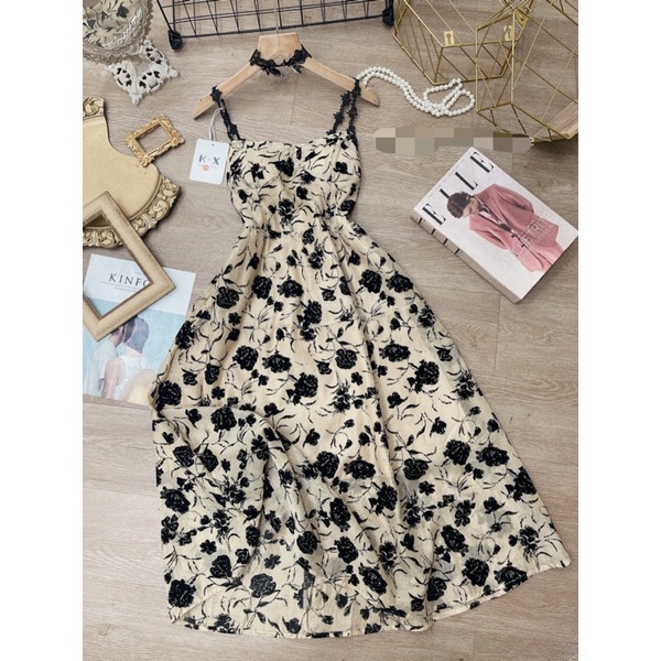 Váy Nữ 2 Dây- Cộc Tay Tiểu Thư+ Tặng Kèm Vòng Chocker Cổ, Hoạ Tiết Hoa Nổi, Lưng Chun Chất Liệu Tơ Đũi - Đầm sang chảnh.