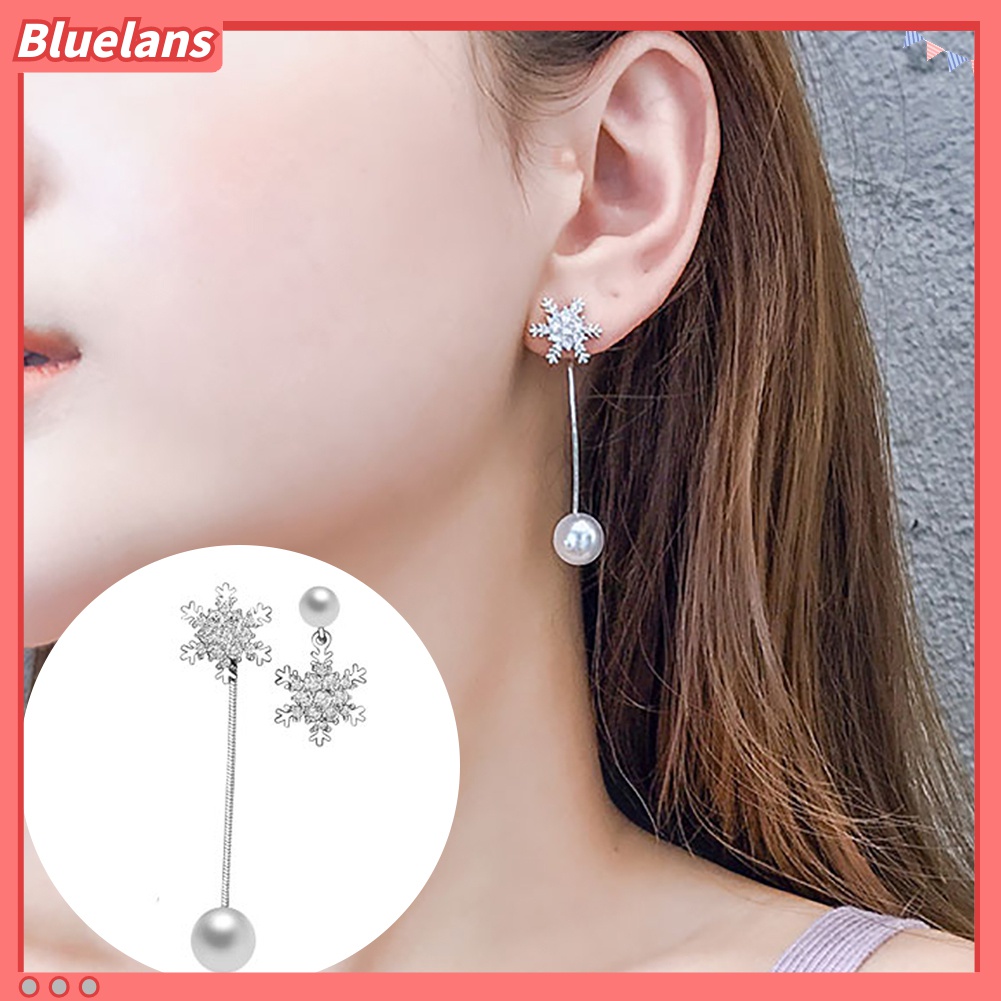 Đôi hoa tai không đối xứng kiểu dáng bông tuyết đính đá và ngọc trai giả thời trang dành cho nữ