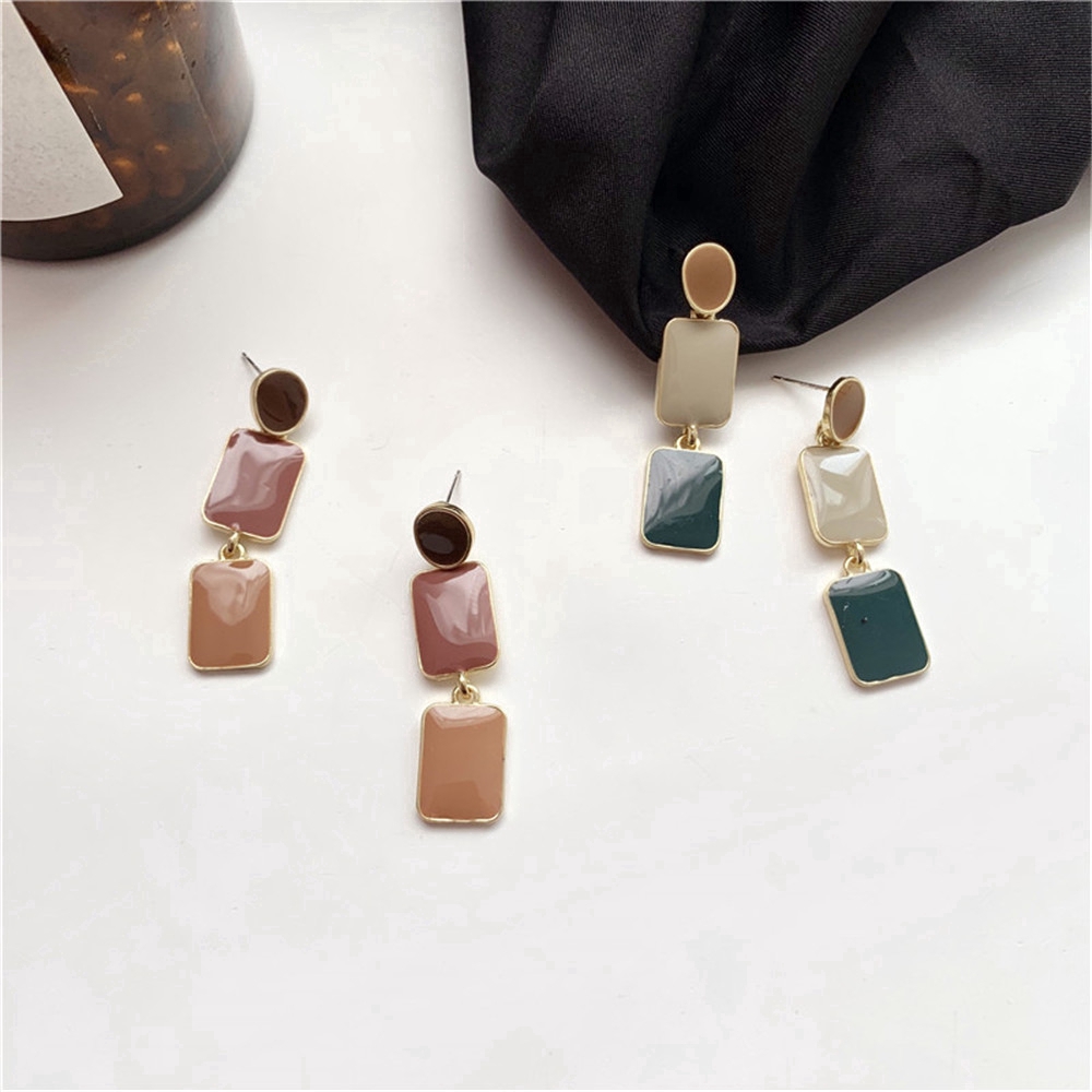 Khuyên Tai Tua Rua Phong Cách Retro