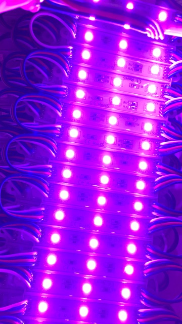 LED THANH 3 BÓNG 7 MÀU ĐIỆN 12V