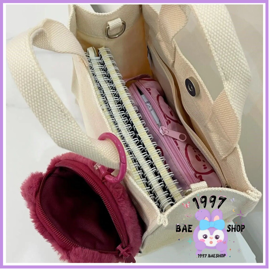 Túi xách vải canvas kèm charm gấu Lotso