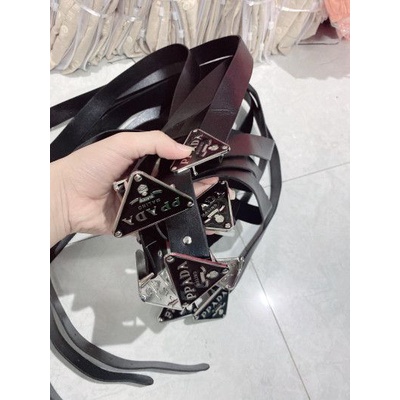 Đai lưng tam giác Praaaaaa cá tính