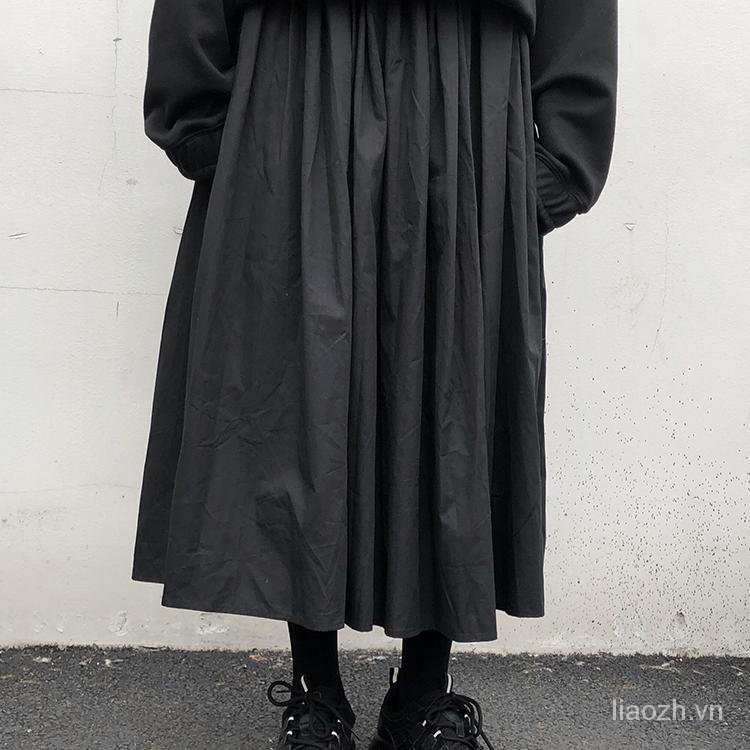 Chân Váy Đen Cạp Cao Phong Cách Nhật Bản Thời Trang Thu Đông 2021 | BigBuy360 - bigbuy360.vn