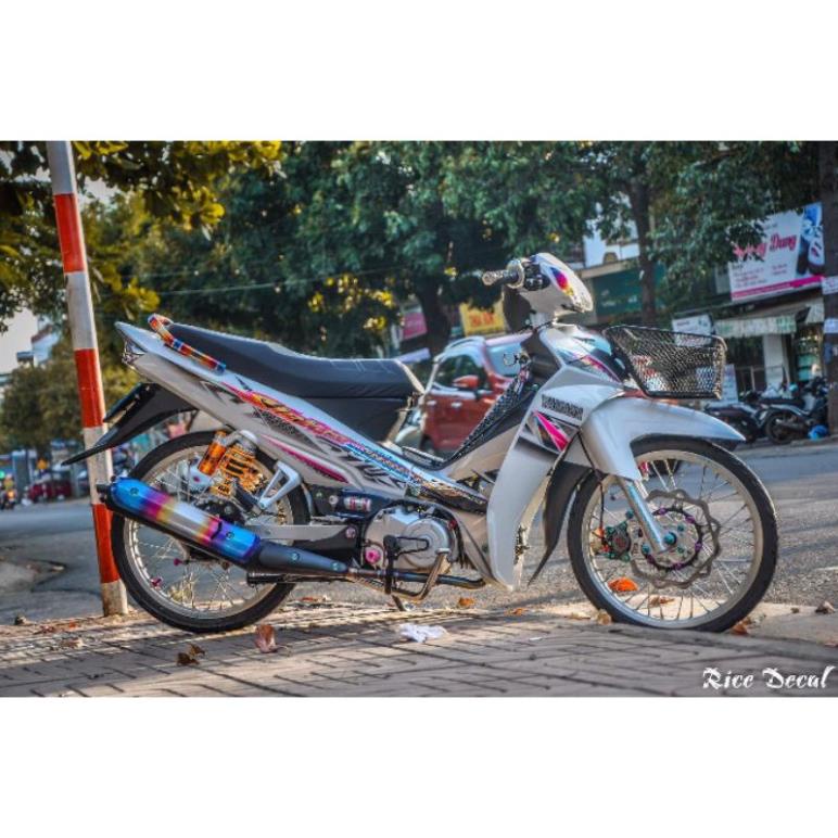 ( Quí khách vui lòng mang ra tiệm cho thợ dán ) Tem Sirius trắng c1