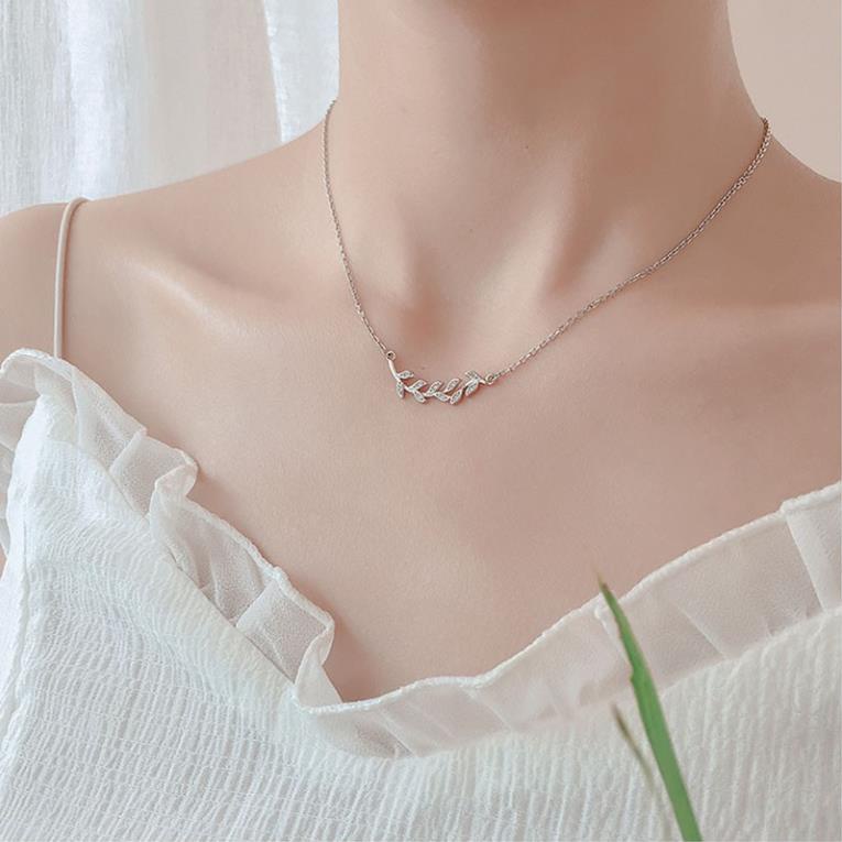 Dây Chuyền dáng ngắn mặt hình cành cây ô liu đính đá ANTA Jewelry ATJ7016