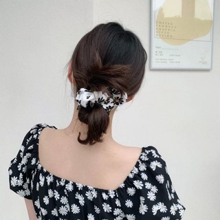 Dây cột tóc srunchies vải hoa cúc Hàn