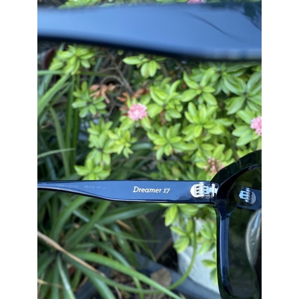 Dreamer 17 em kính đến từ nhà Gentle Monster