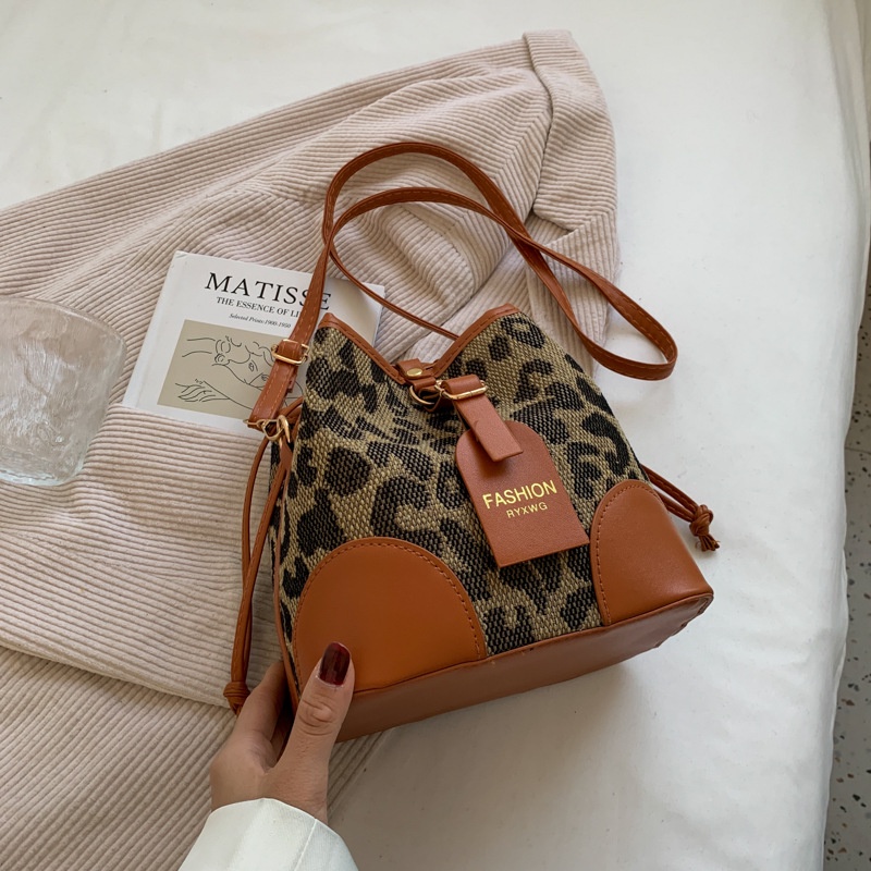 Túi đeo vai IELGY dáng xô phong cách cổ điển thời trang cho nữ