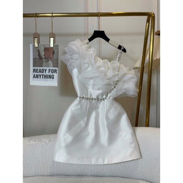 VÁY/ĐẦM LỆCH VAI BÈO TƠ PHỒNG CHẠY DÂY ĐÁ ÔM EO CHÂN VÁY XOÈ CHỮ A CÁCH ĐIỆU THIẾT KẾ SANG CHẢNH